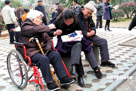 中国人口老龄化_中国人口老化